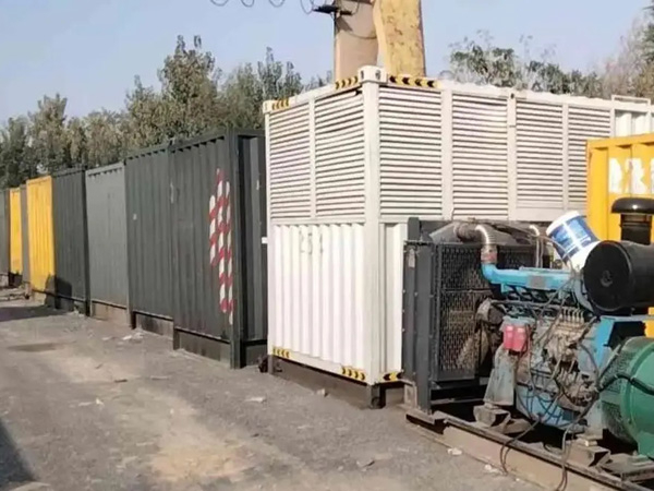 金川200KW柴油发电机机组每小时油耗是多少?